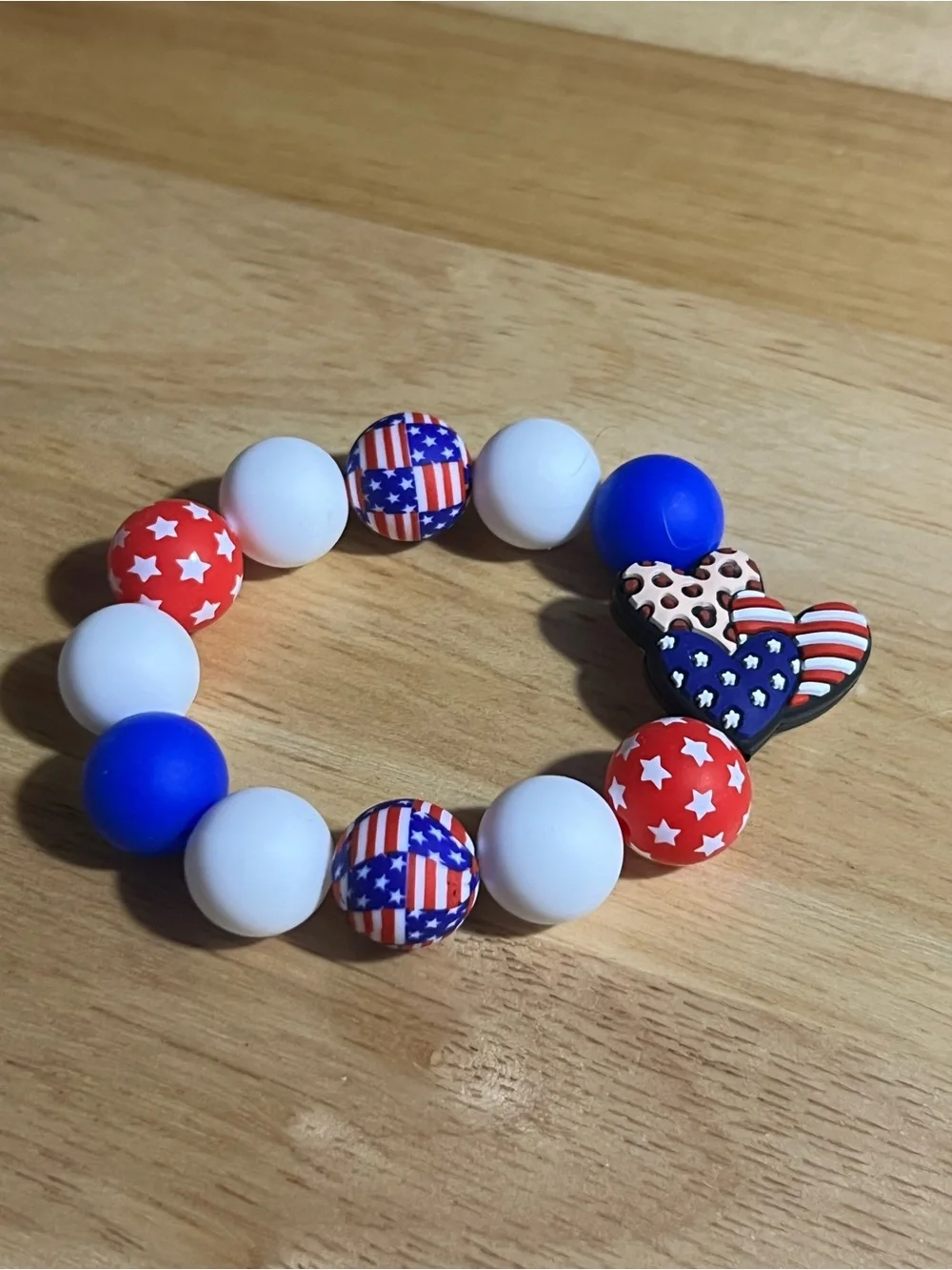 Patriotic Red White and Blue Beaded Kids Bracelet - Unbranded B201